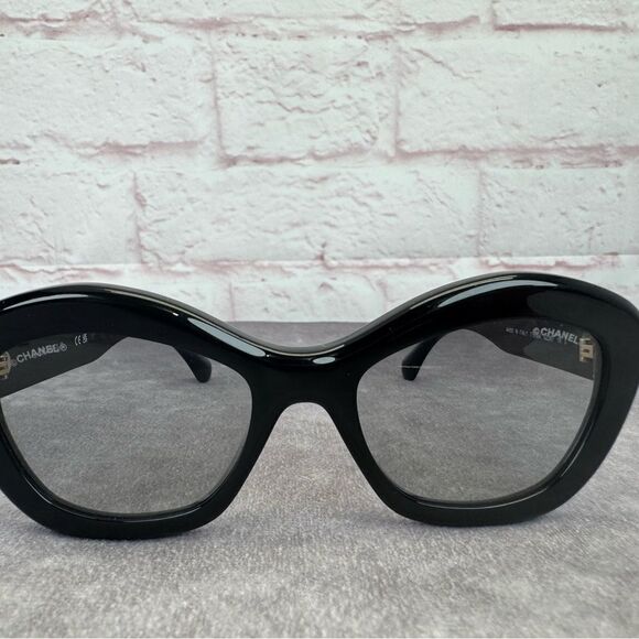 Chanel Cat Eye Black Sunglasses 71668A main image 15